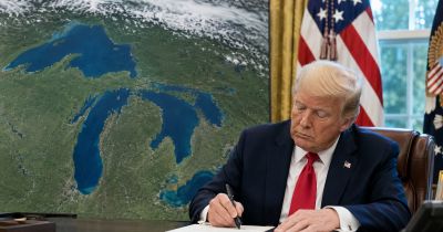 Онтарио стало «Америкой»: Трамп одним указом переименовал Великое озеро